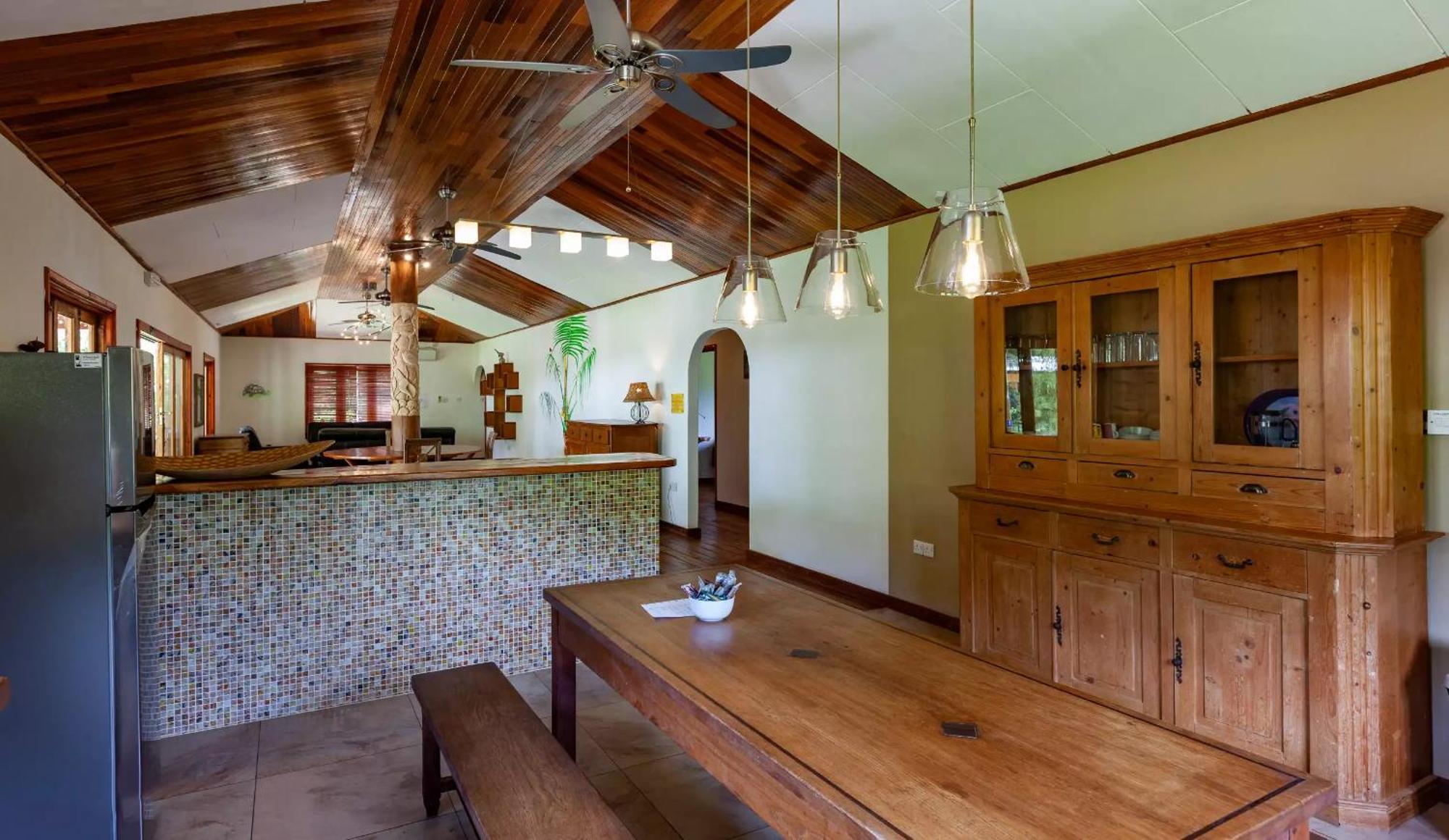 Jms Ventures Guesthouse - Private Pool La Digue Bagian luar foto